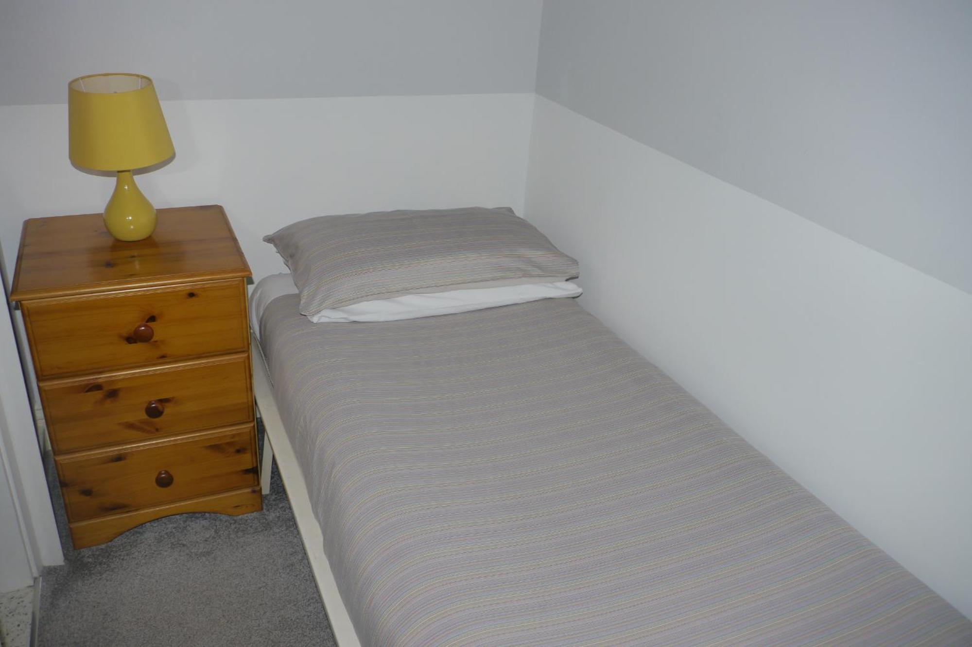 Broadshade Holiday Apartments Пейнтън Стая снимка