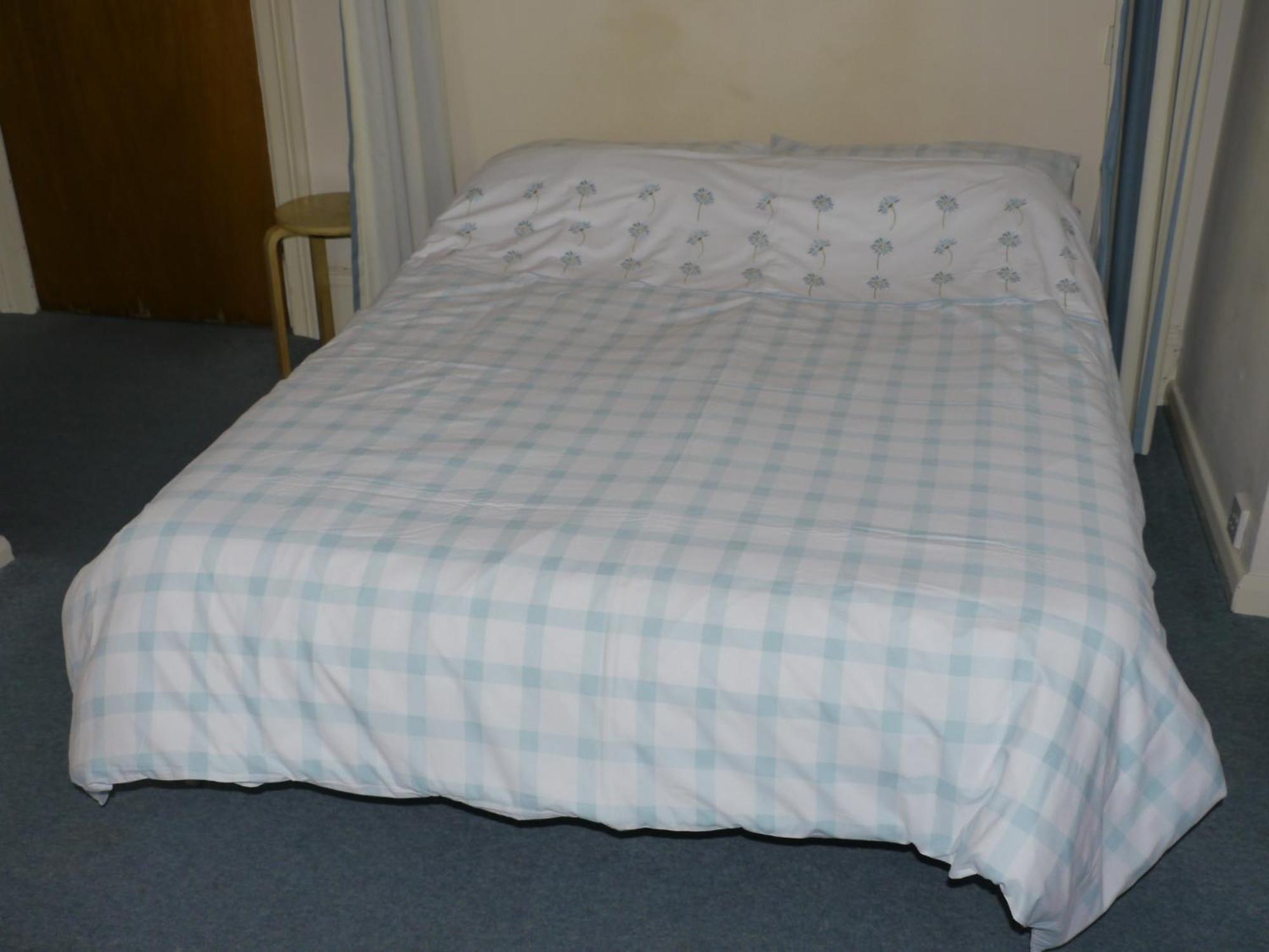 Broadshade Holiday Apartments Пейнтън Стая снимка